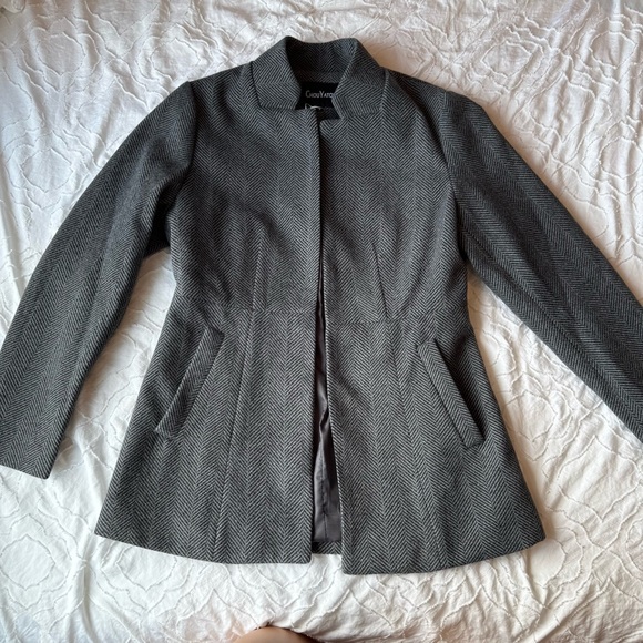 Chouyatou Women's Herringbone Blazer Gray with Chevron Like Pattern - Picture 1 of 7